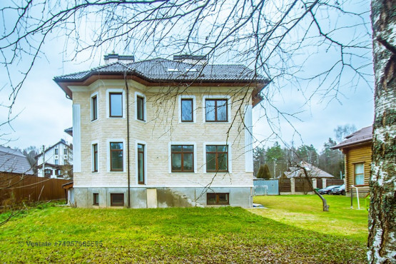 Современный дом в деревне Ларюшино - 600м2