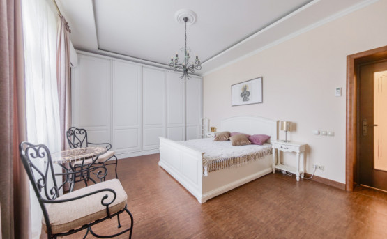 Коттедж в поселке камерного типа - 525м2