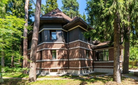 Дом в приватной части КП Никологорское - 500м2