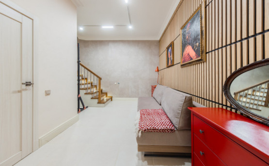 Коттедж в поселке камерного типа - 525м2
